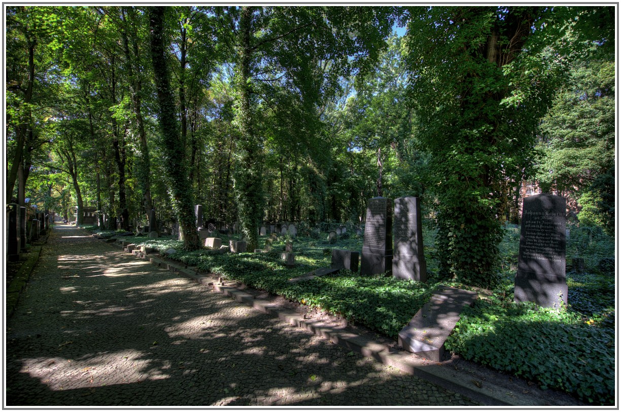 002_1631_1639_tonemapped.jpg