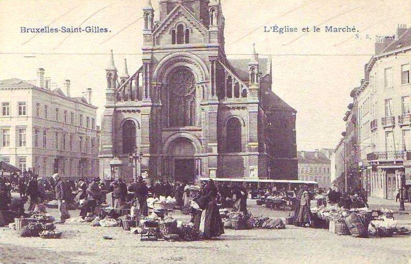 Saint-Gilles - Parvis - 001 - Eglise et Marche.jpg