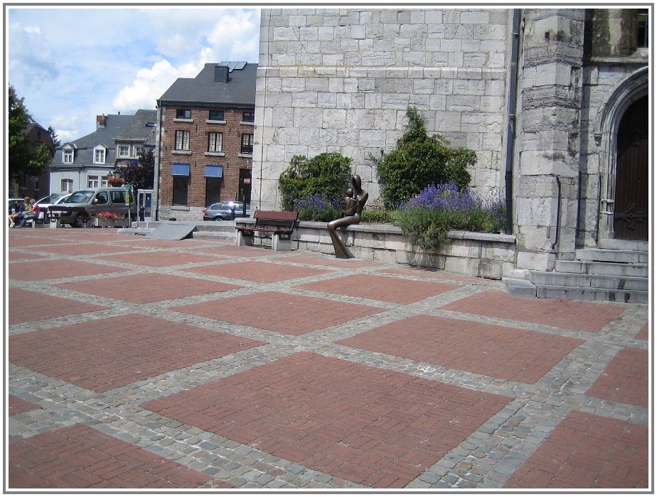 Marche_en_F_centre.jpg
