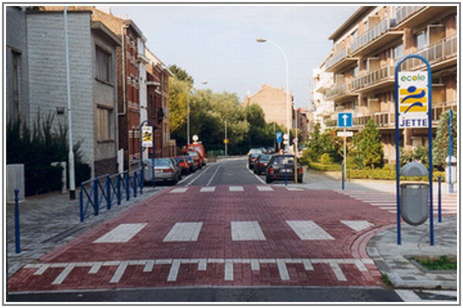 ecole_plateau.jpg